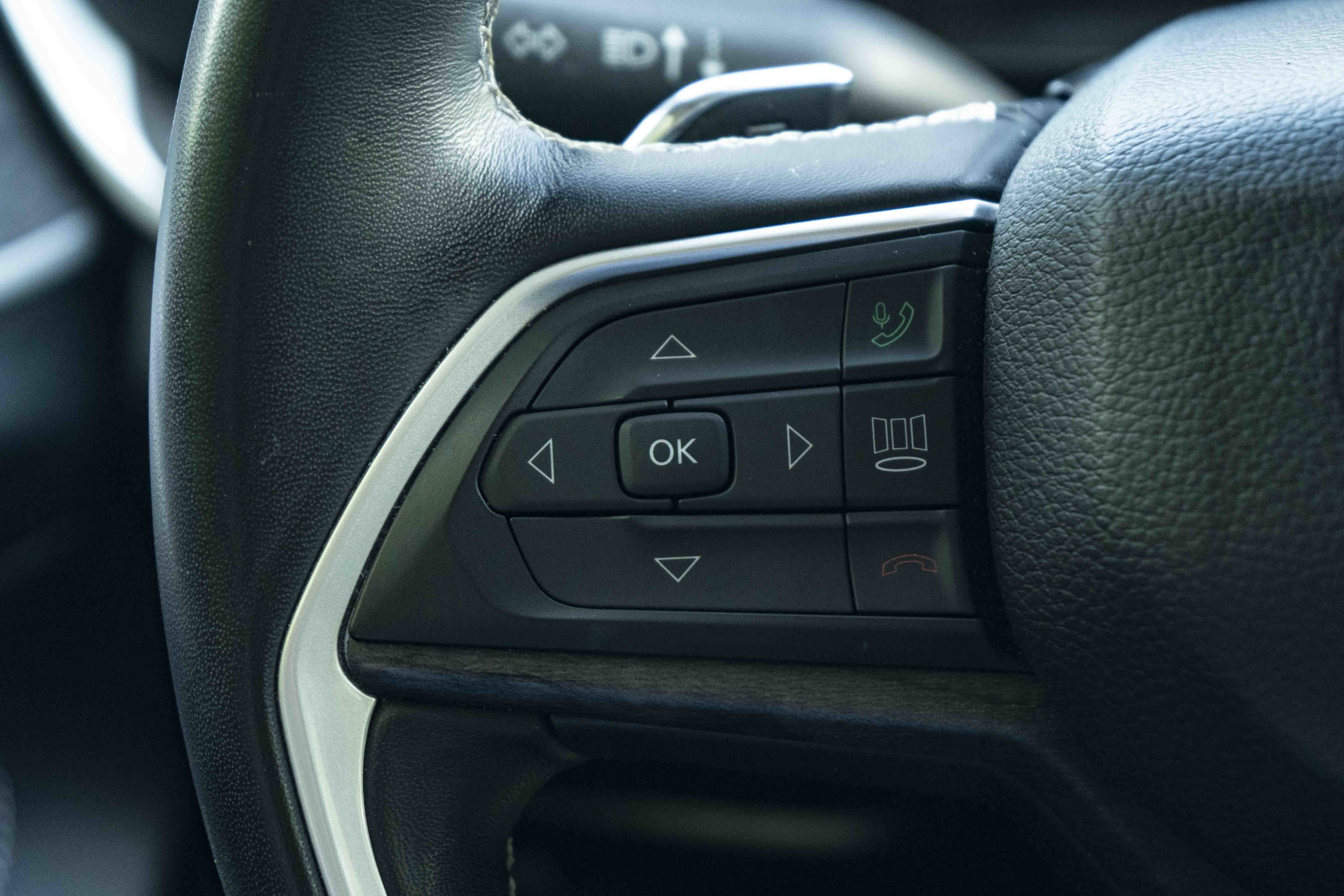 Used 2022 Jeep Grand Cherokee Limited RWD image 19