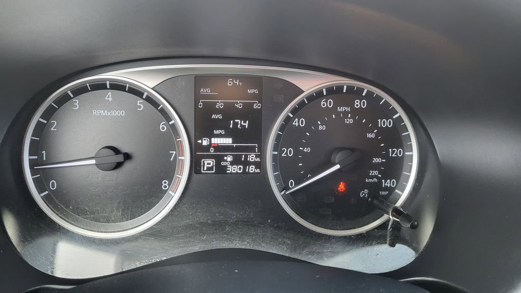 Used 2019 Nissan Kicks S image 28