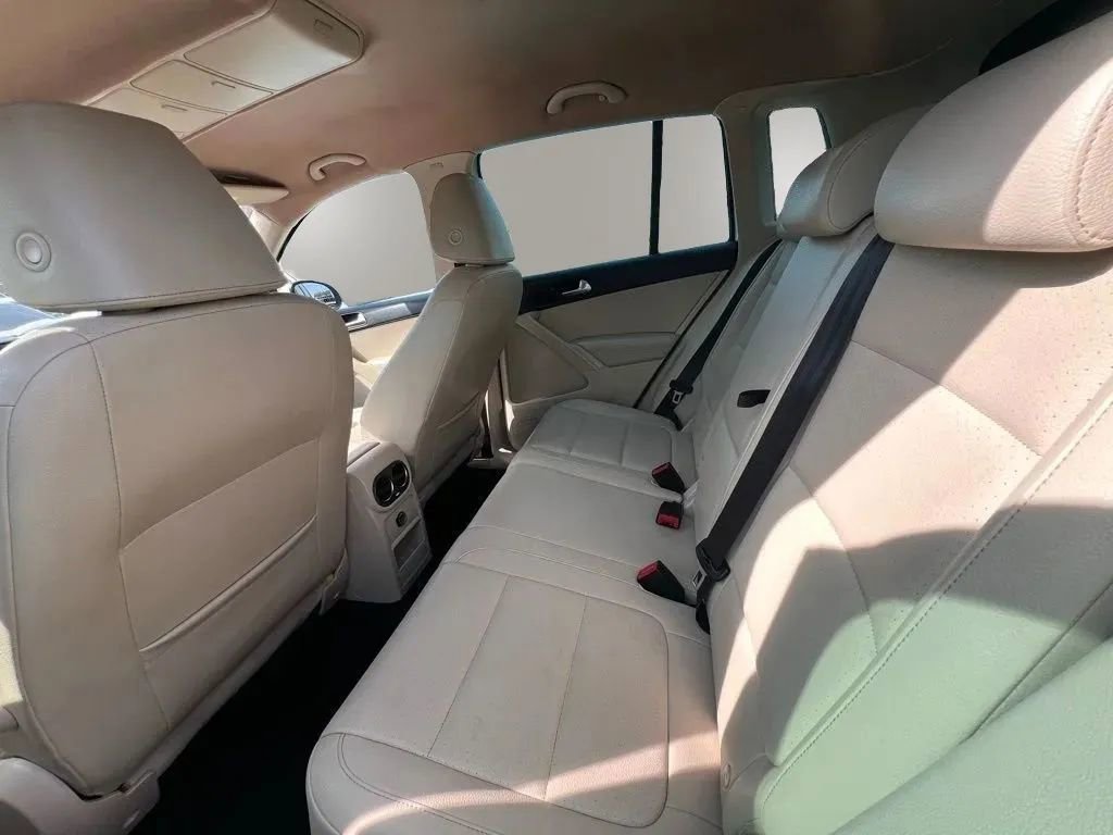 Used 2011 Volkswagen Tiguan S FWD image 12