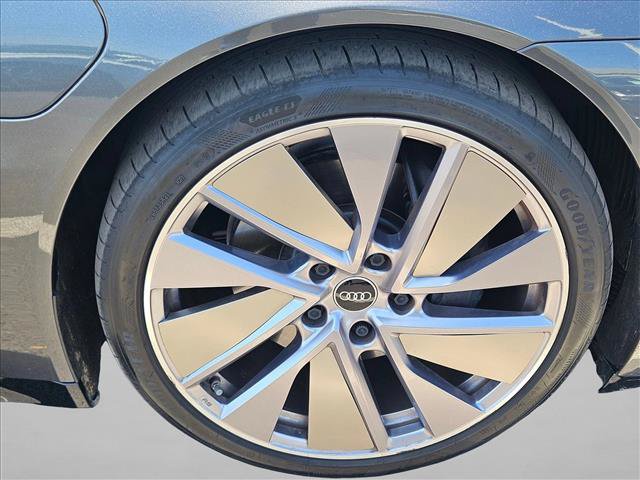 Used 2022 Audi e-tron GT Prestige w/ Prestige Package AWD/4WD image 23