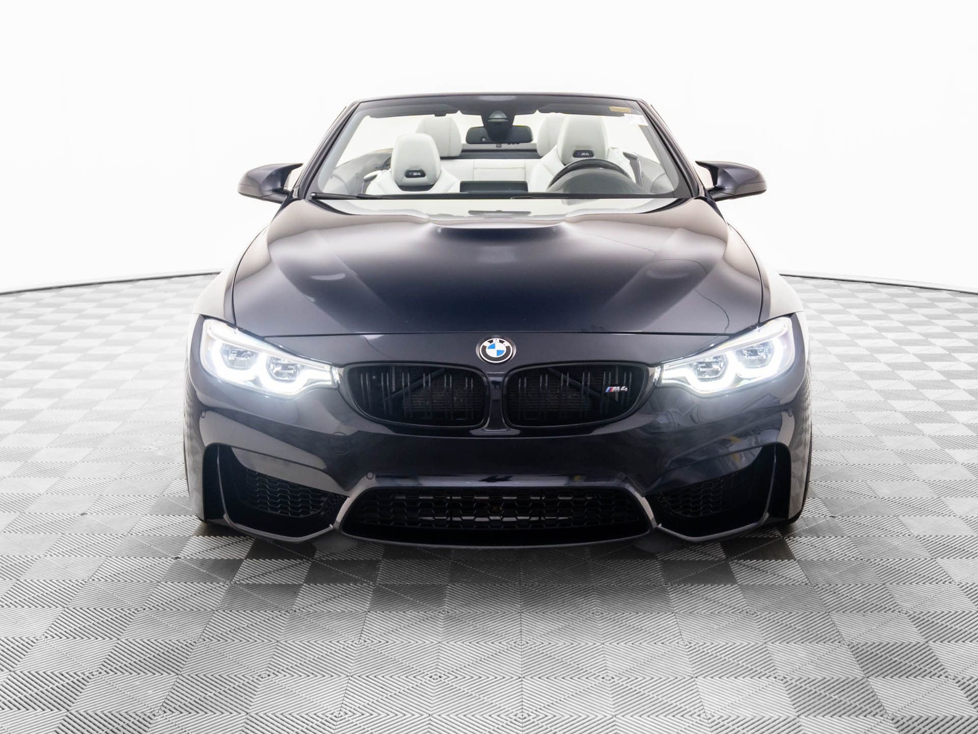 Used 2018 BMW M4 Convertible w/ Competition Package image 8