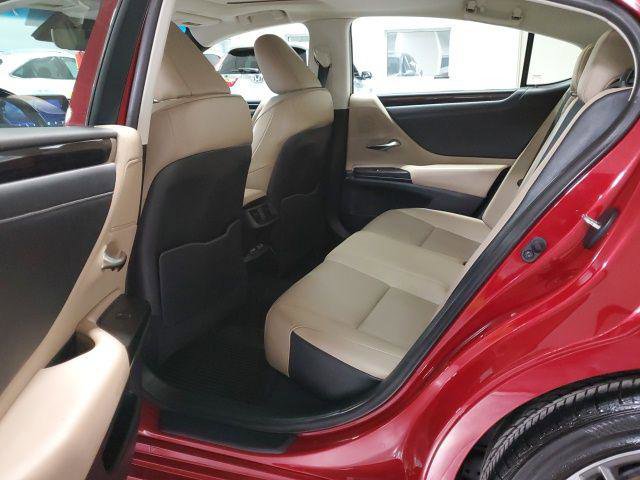 Certified 2021 Lexus ES 350 w/ Premium Package image 23