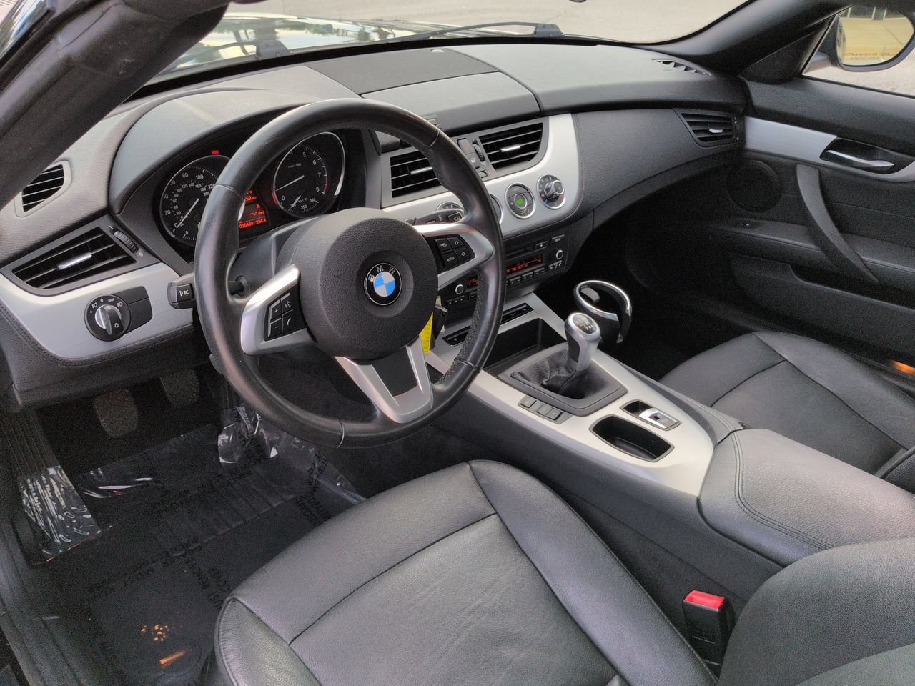Used 2012 BMW Z4 sDrive28i RWD image 13