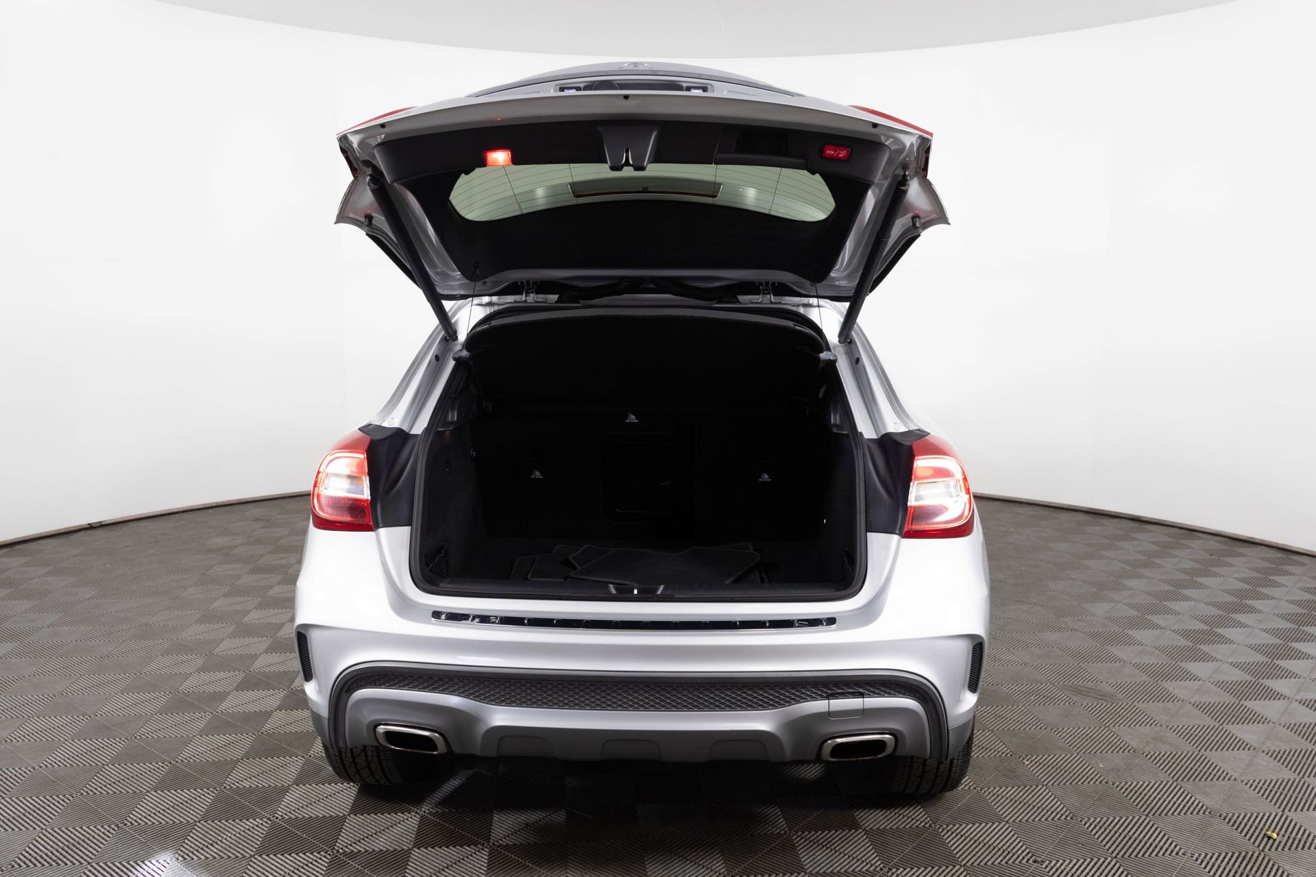 Used 2016 Mercedes-Benz GLA 250 GLA 250 image 35