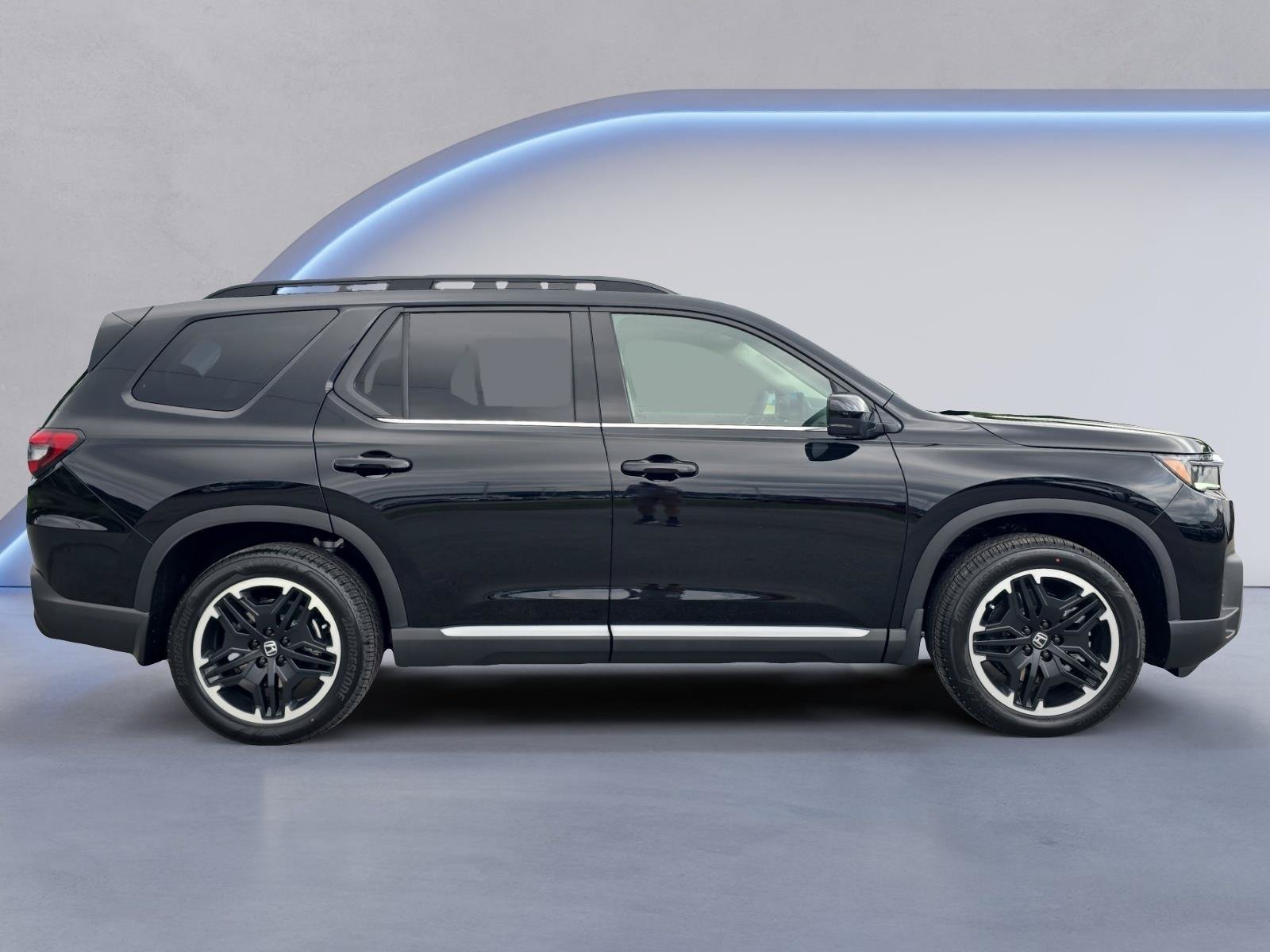 New 2026 Honda Pilot Touring image 7