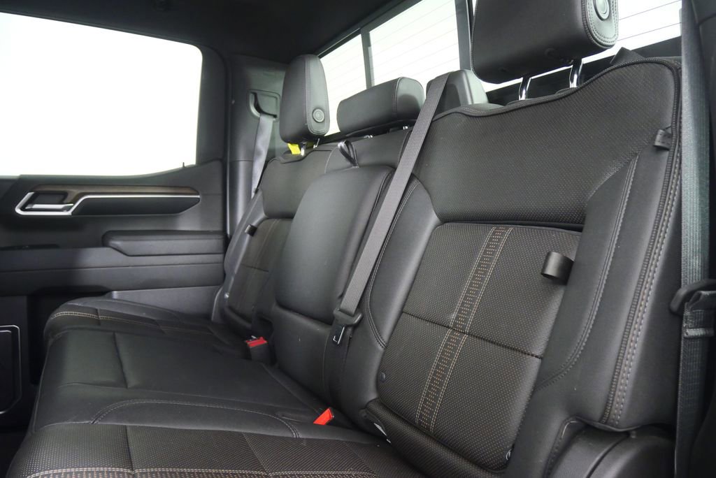 Used 2022 Chevrolet Silverado 1500 High Country w/ Z71 Off-Road Package AWD/4WD image 17