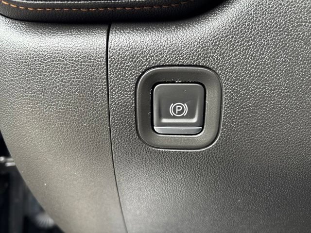 Used 2021 GMC Sierra 1500 AT4 AWD/4WD image 16