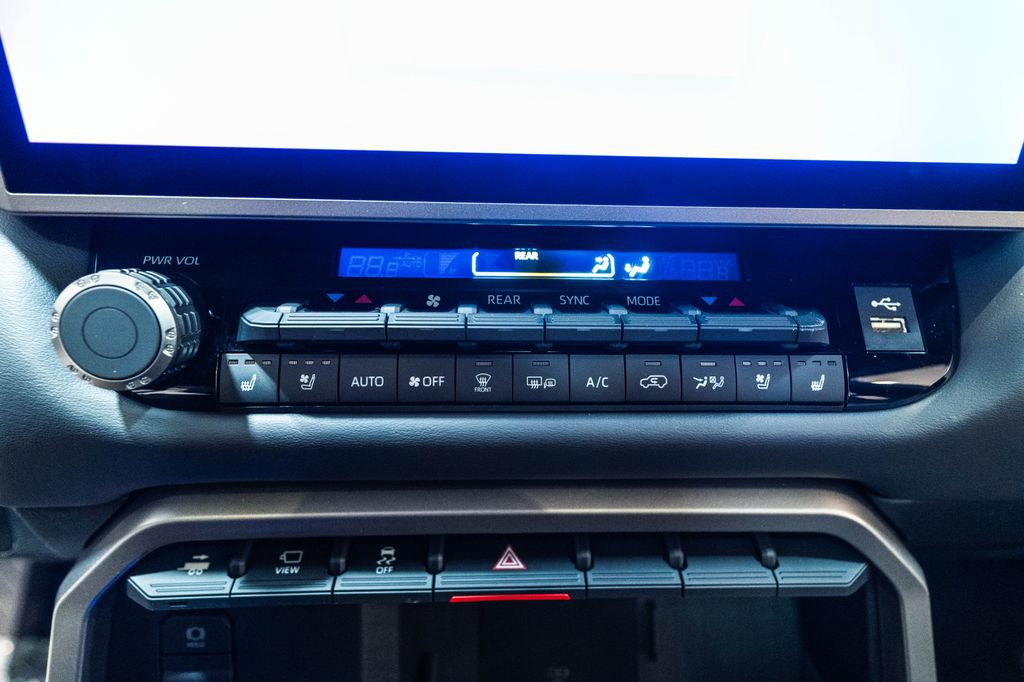 New 2026 Toyota Sequoia Platinum image 30