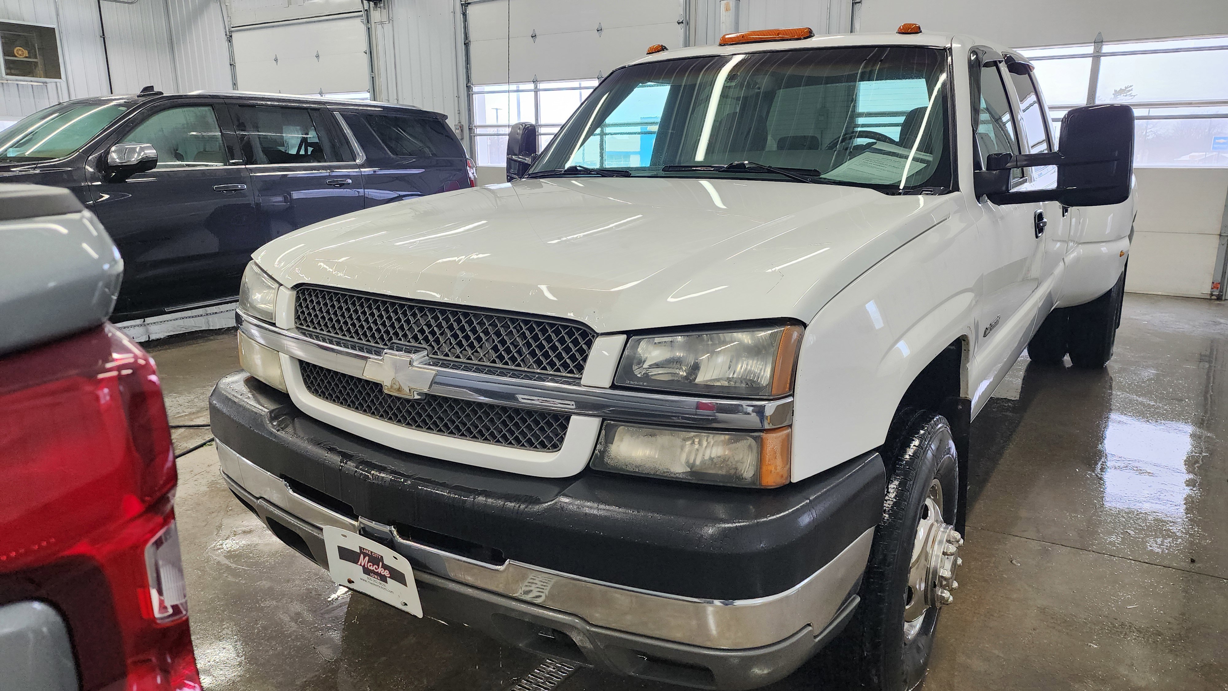 Used 2003 Chevrolet Silverado 3500 LS image 2