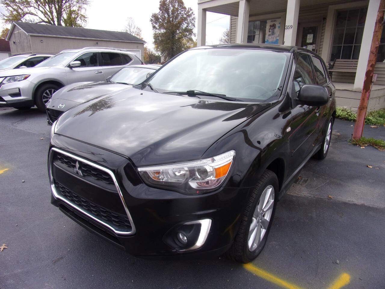 Used 2015 Mitsubishi Outlander Sport SE image 2