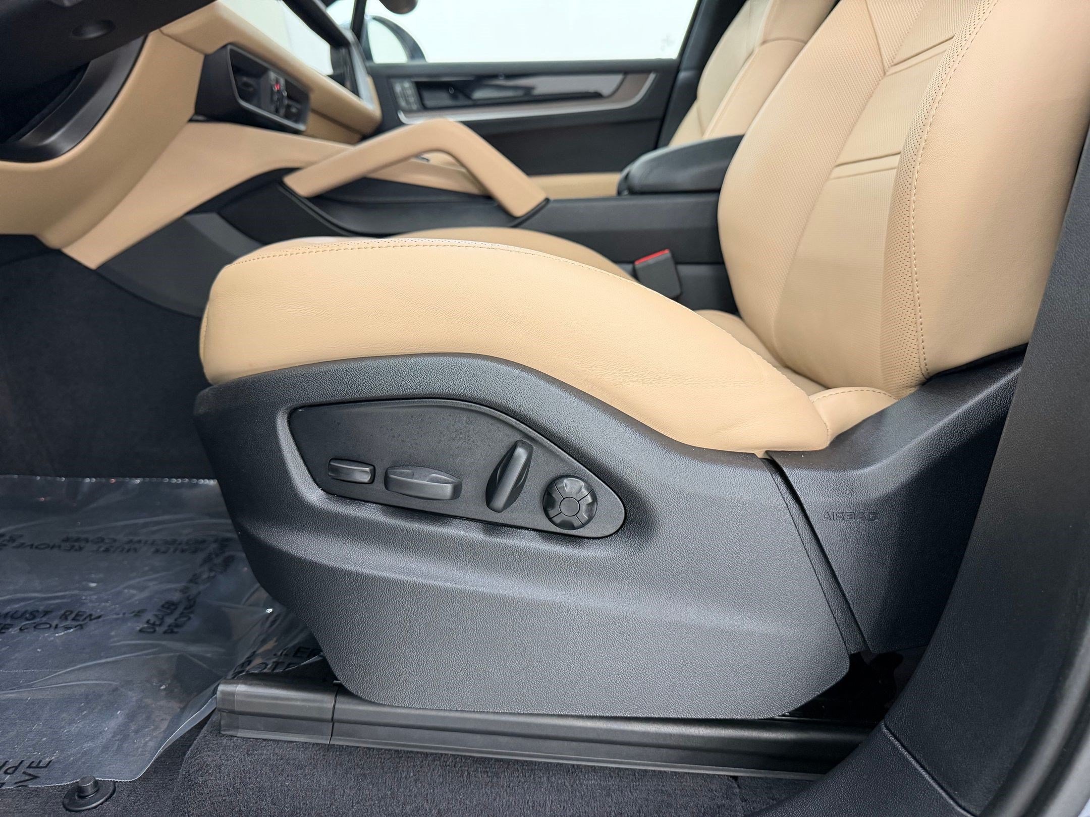 Certified 2026 Porsche Cayenne Coupe AWD/4WD image 15
