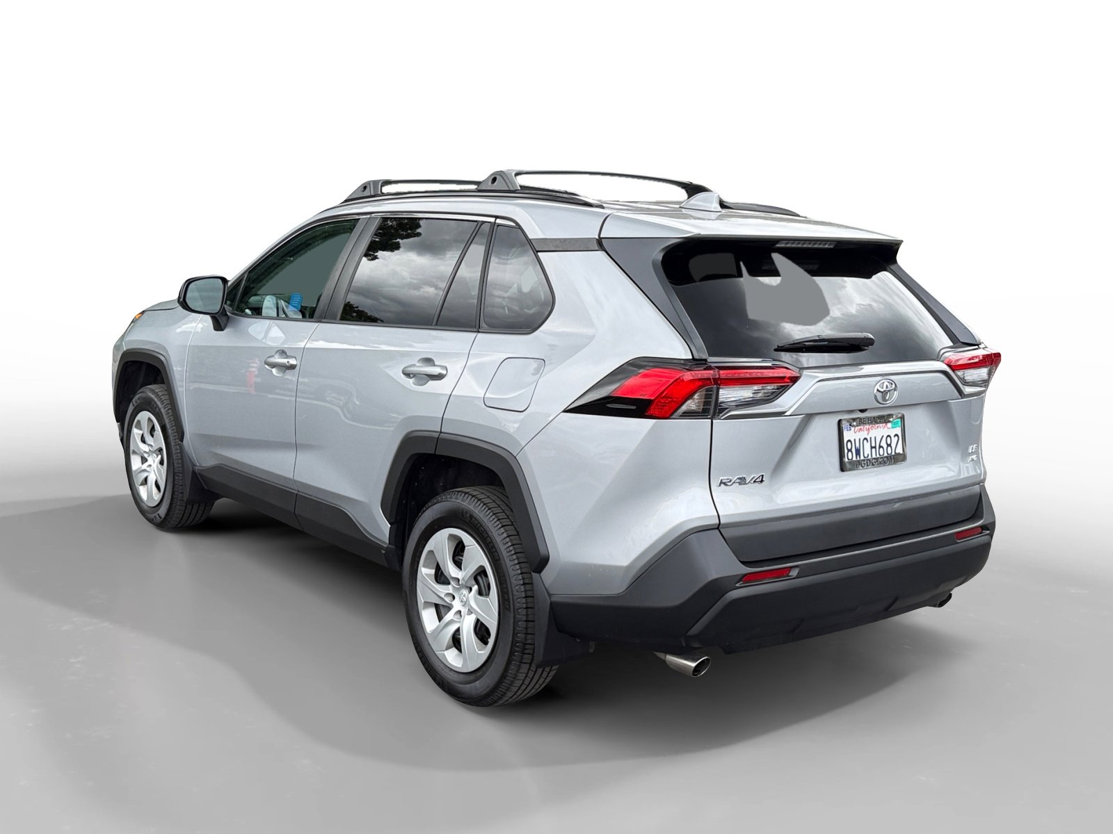 Used 2021 Toyota RAV4 LE w/ Carpet Mat Package (TMS) AWD/4WD image 3