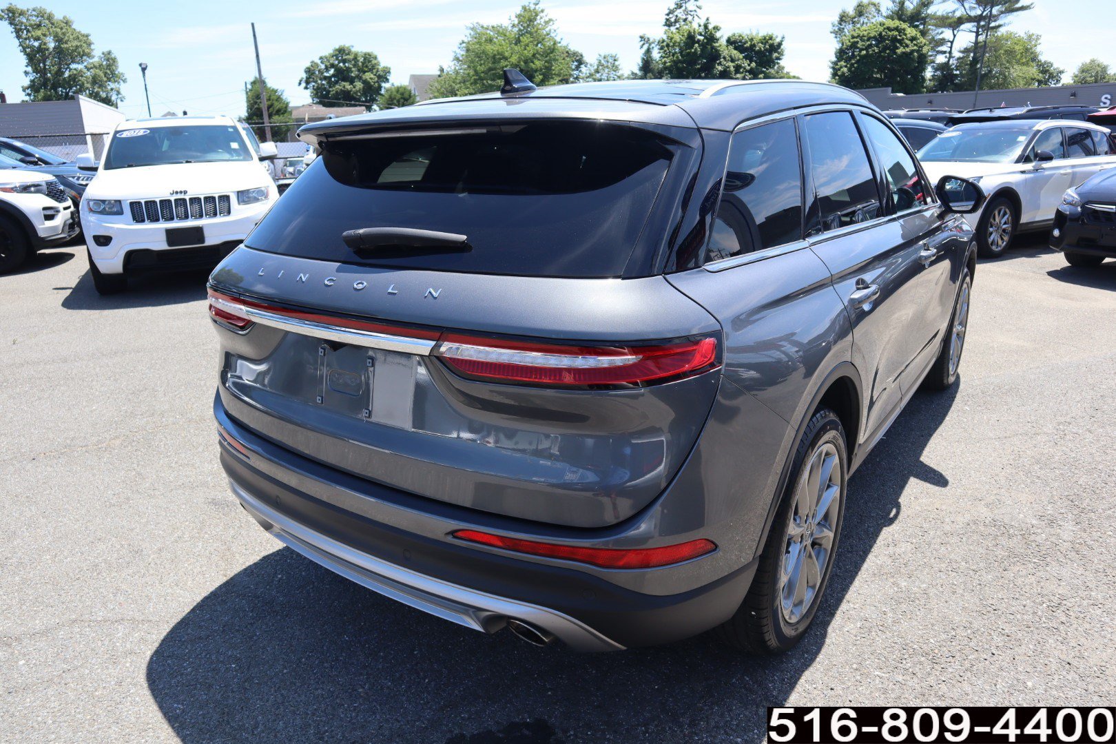 Used 2022 Lincoln Corsair AWD w/ Premium Package image 5