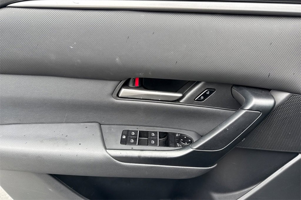 Used 2025 MAZDA CX-50 AWD 2.5 S w/ Preferred Package image 15