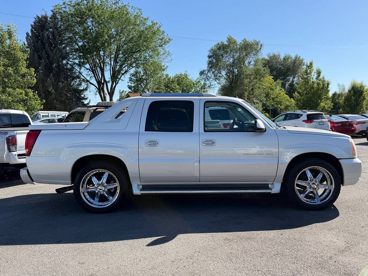 Used 2005 Cadillac Escalade EXT AWD/4WD image 93