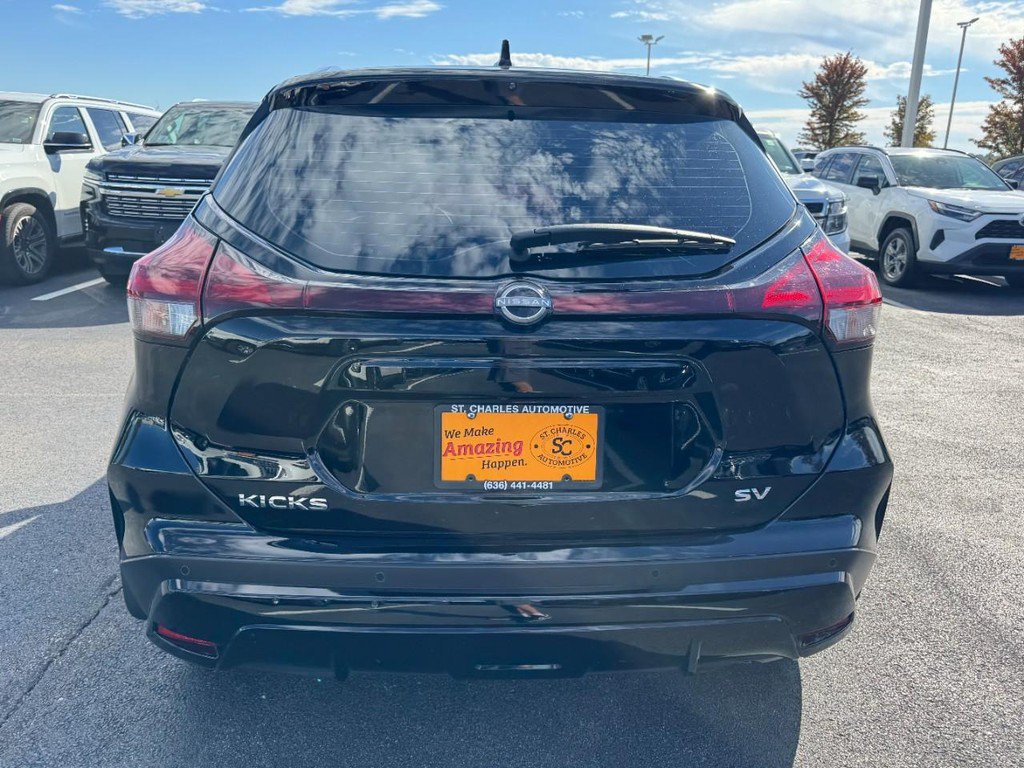 Certified 2024 Nissan Kicks SV FWD image 4