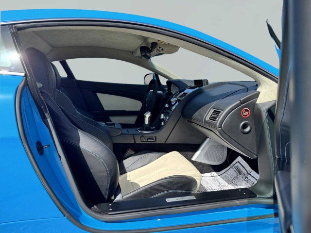 Used 2011 Aston Martin V12 Vantage Coupe image 41