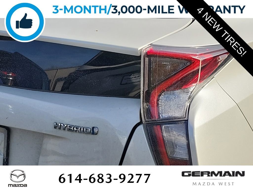 Used 2018 Toyota Prius Four image 7
