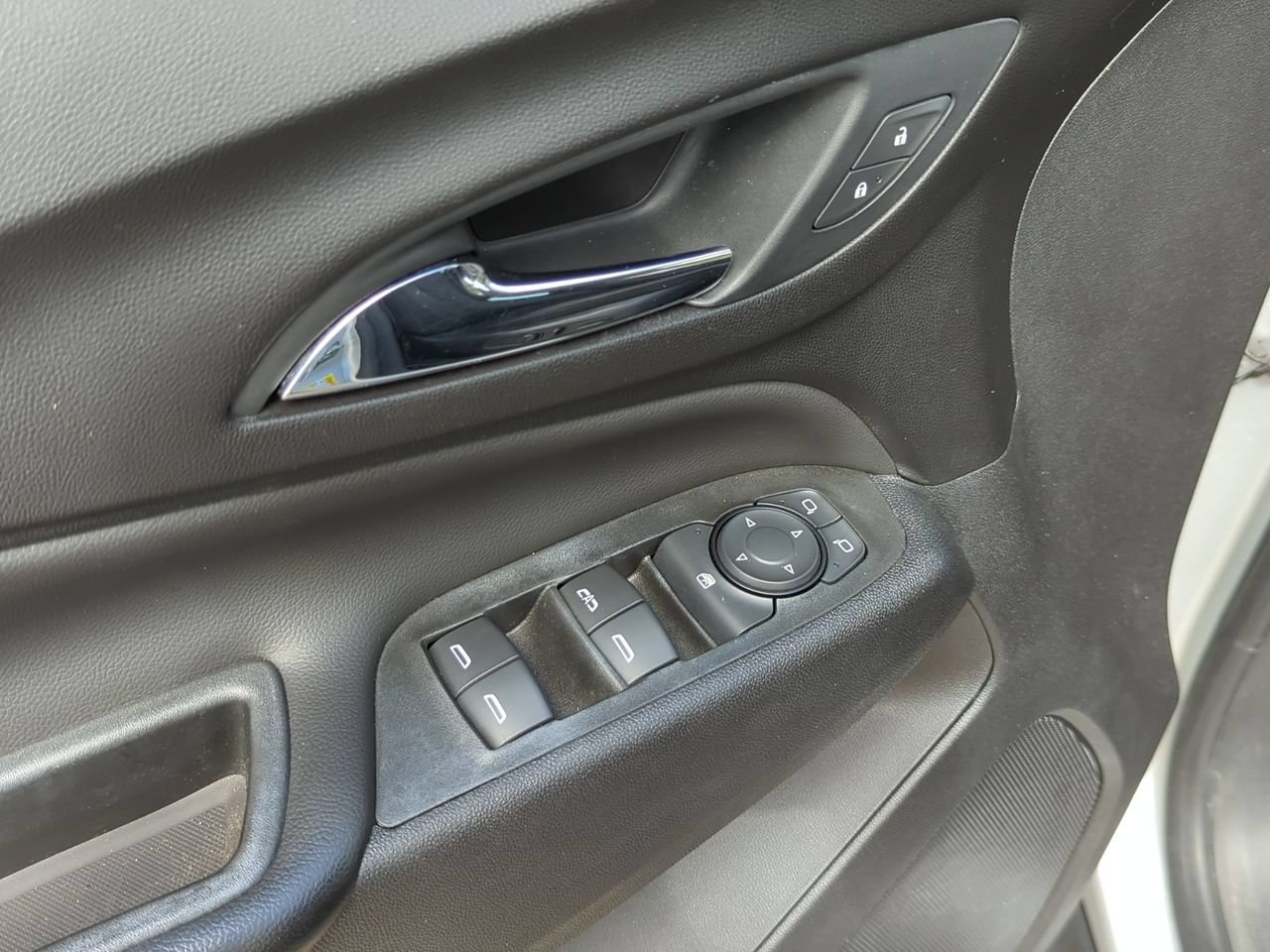 Certified 2021 Chevrolet Equinox LT FWD image 9