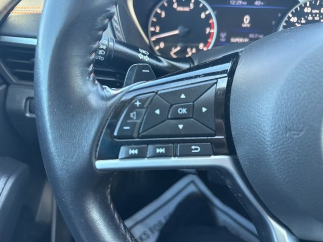 Used 2020 Nissan Altima 2.5 SR w/ Premium Package image 19