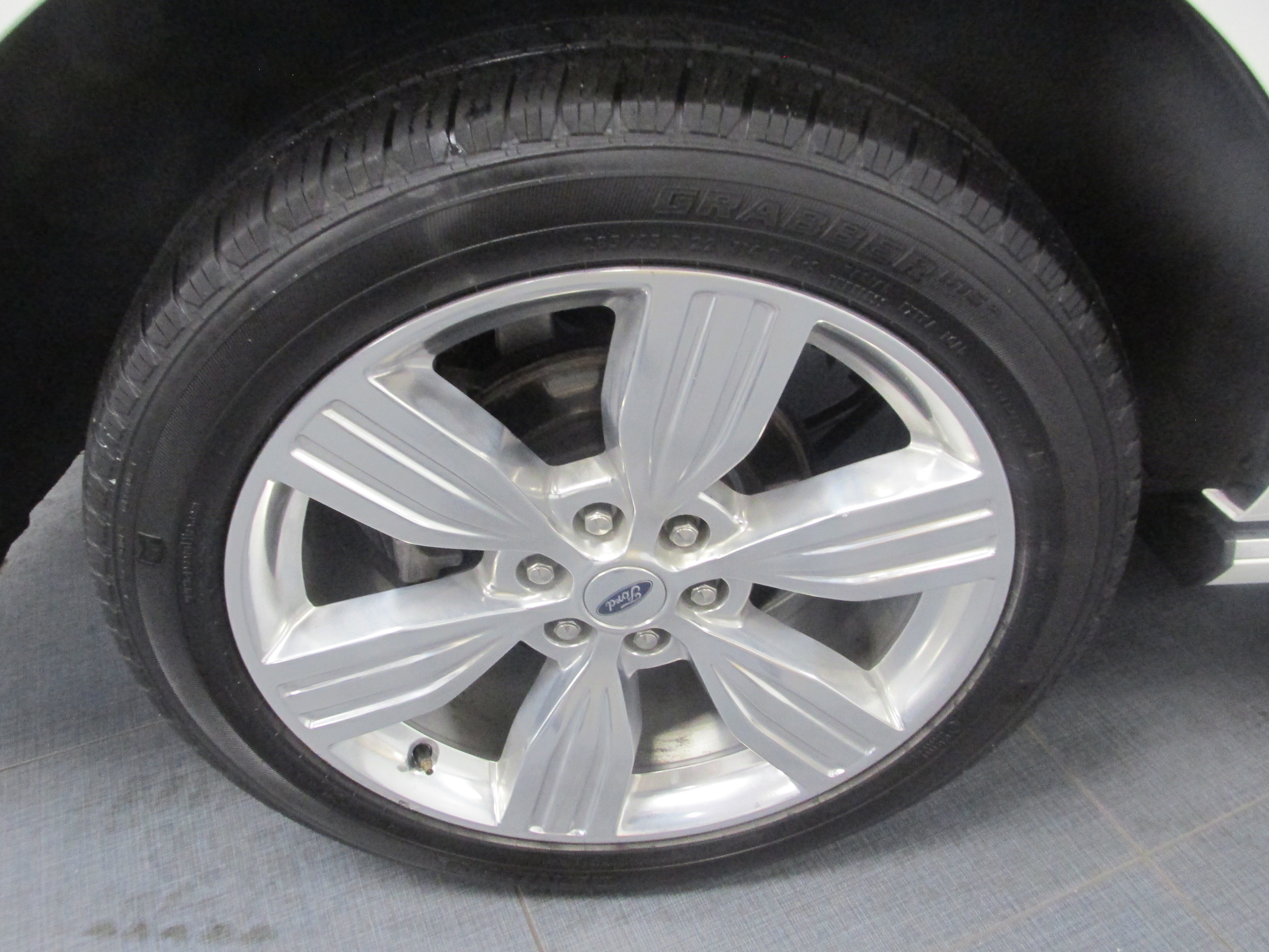 Used 2023 Ford Expedition Platinum image 16