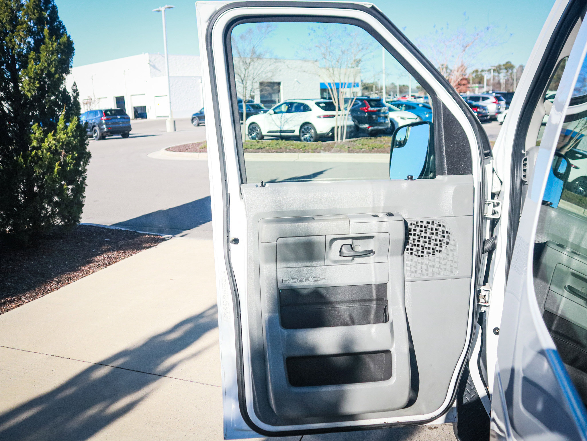 Used 2014 Ford E-250 and Econoline 250 Commercial Wheel Chair Accesib w/ Power Group image 14