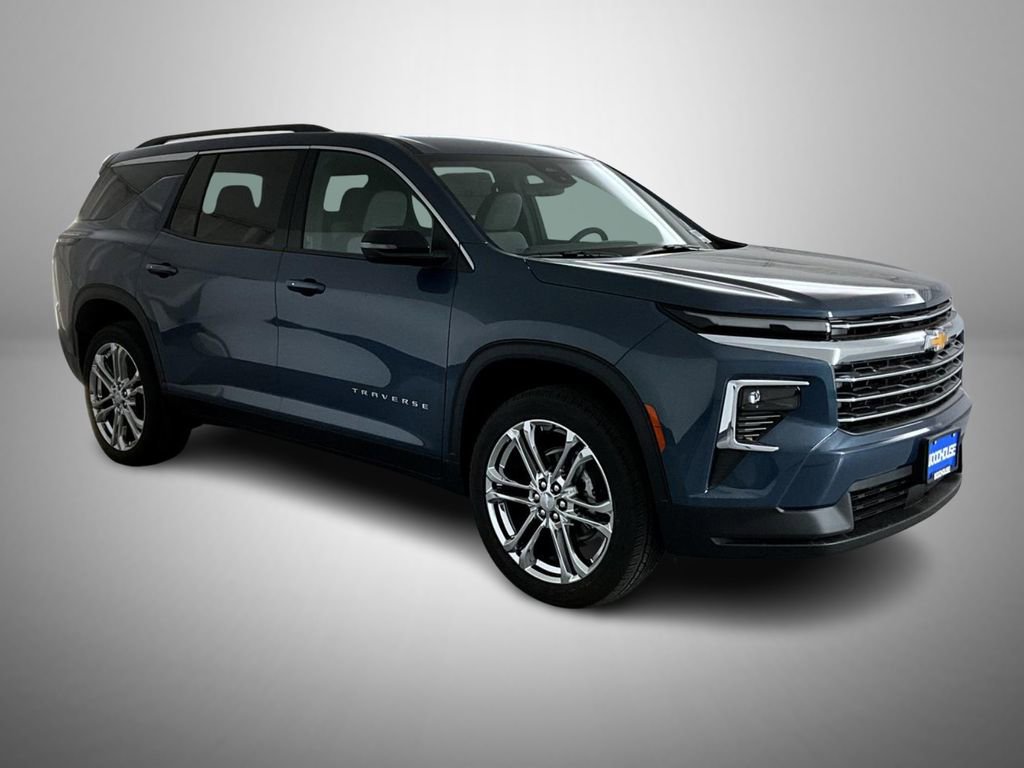 New 2026 Chevrolet Traverse LT w/ LPO, Floor Liner Package image 3