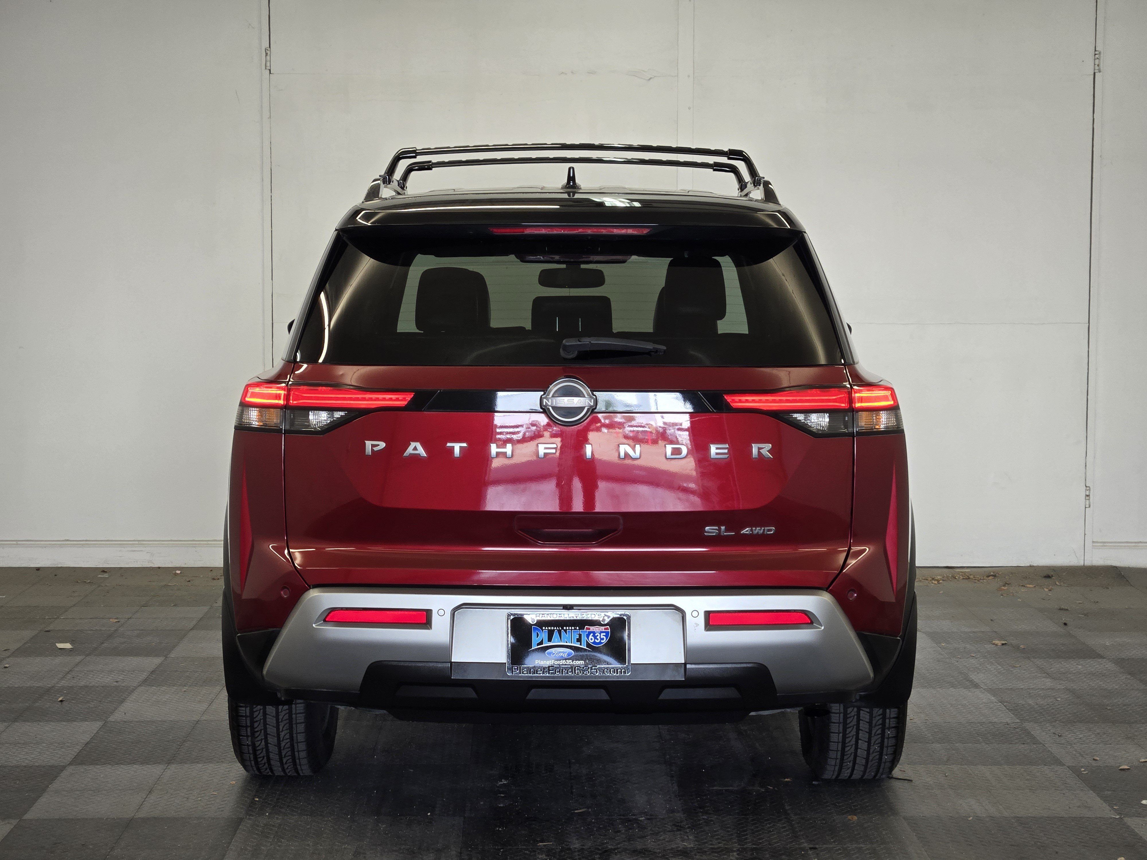 Used 2022 Nissan Pathfinder SL AWD/4WD image 6