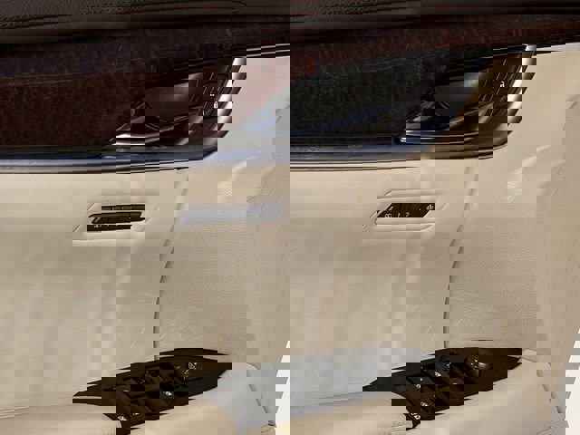 Used 2013 Cadillac XTS Premium image 23