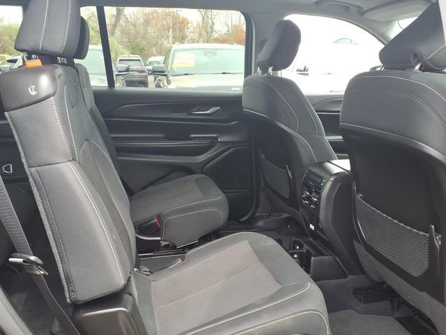 Certified 2023 Jeep Grand Cherokee L Laredo w/ Luxury Tech Group I AWD/4WD image 10