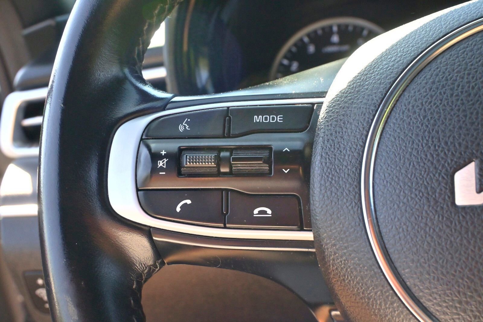 Used 2024 Kia K5 GT-Line image 31