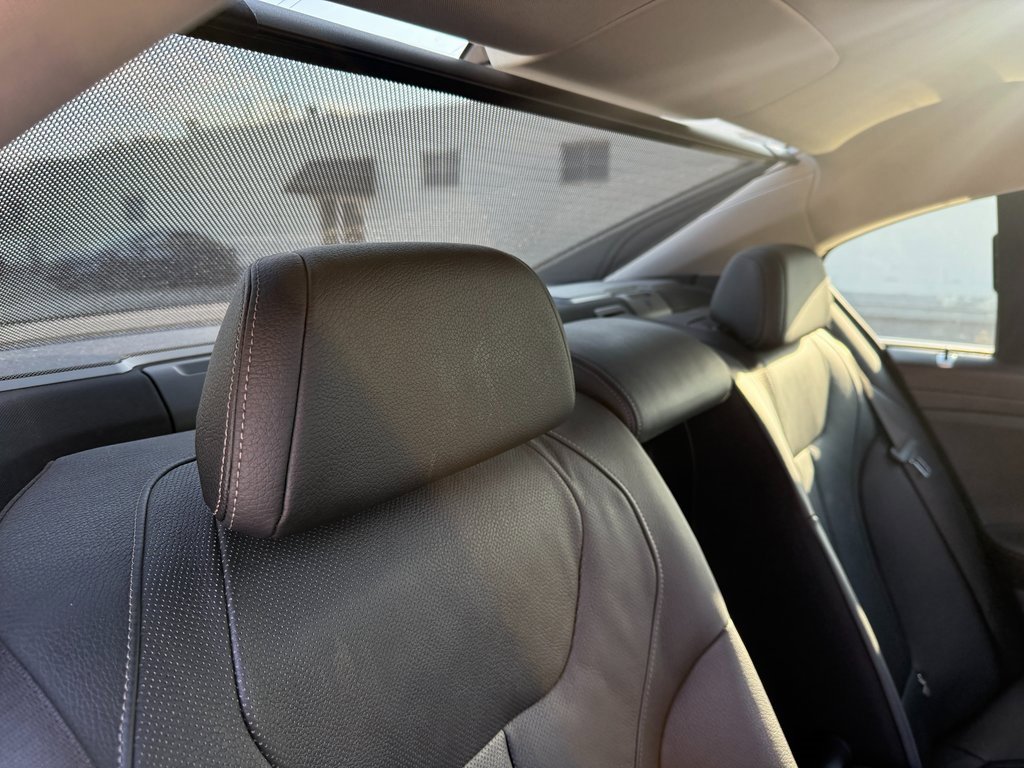 Used 2018 BMW 740e xDrive image 22