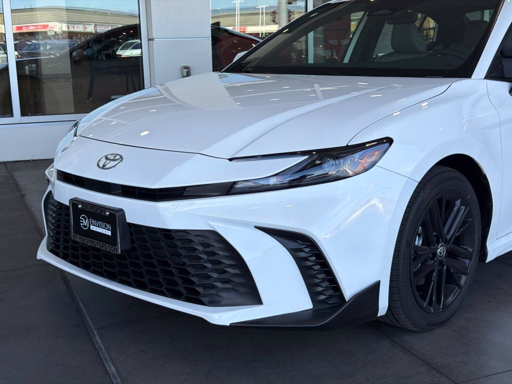 Certified 2026 Toyota Camry SE w/ Convenience Package FWD image 3