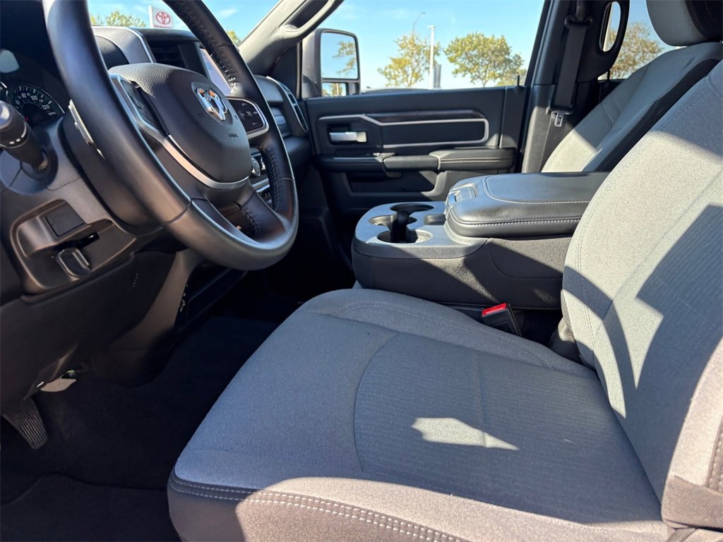 Used 2024 RAM 2500 Big Horn w/ Bed Utility Group image 9