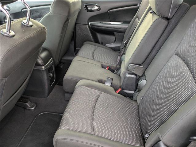 Used 2019 Dodge Journey SE w/ Blacktop Package image 18