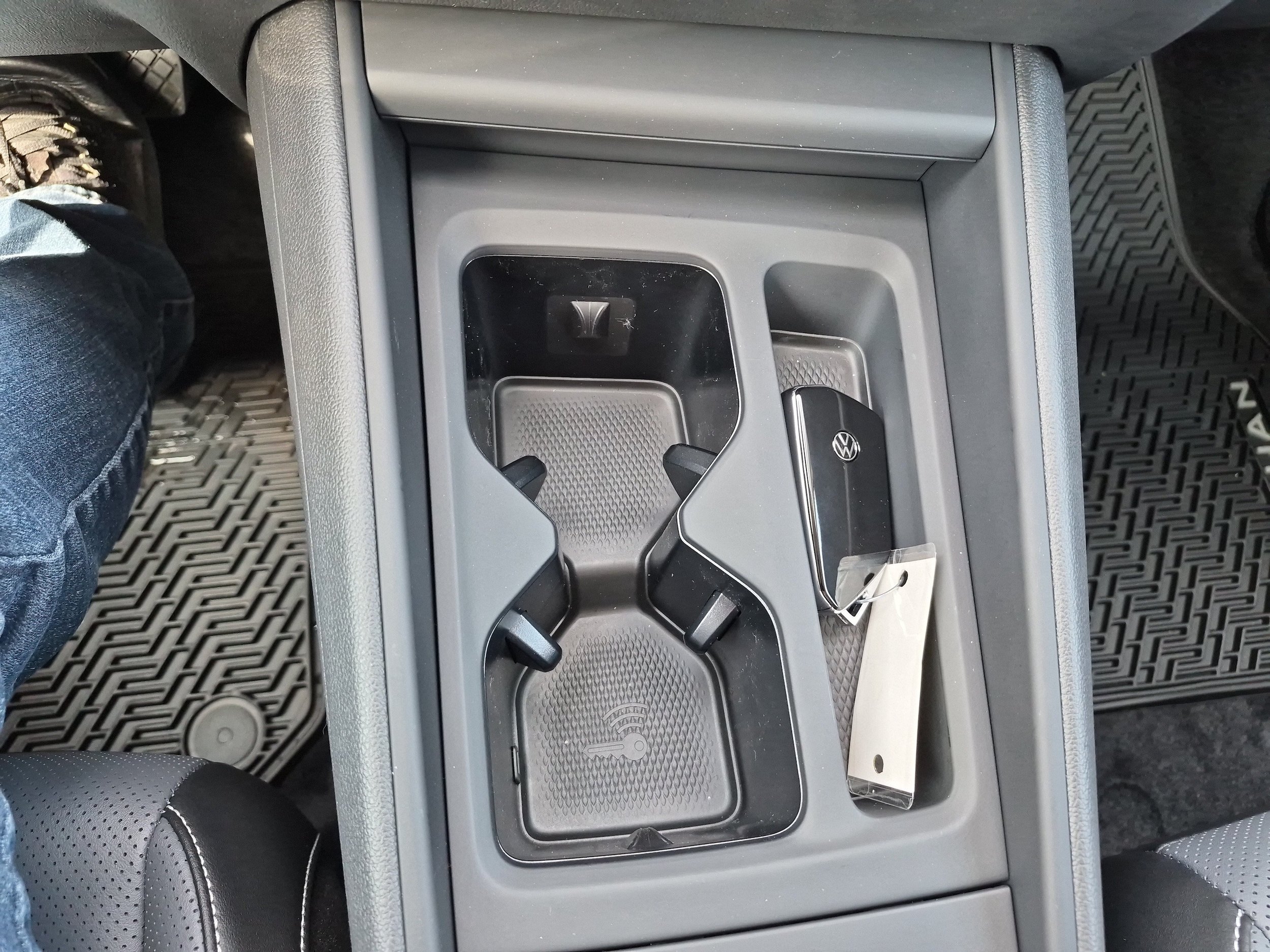 New 2026 Volkswagen Tiguan SE AWD/4WD image 22