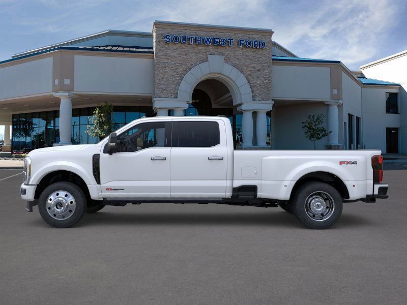 New 2026 Ford F450 Platinum w/ FX4 Off-Road Package image 3