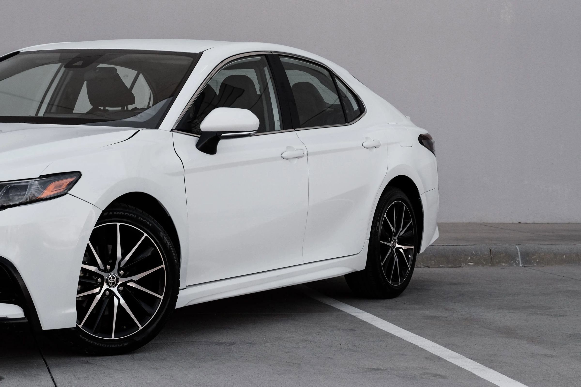 Used 2024 Toyota Camry SE image 15