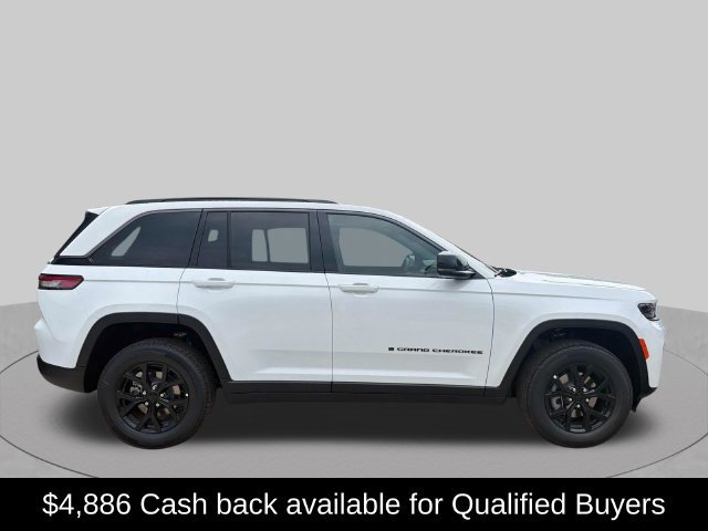 New 2026 Jeep Grand Cherokee Altitude AWD/4WD image 2