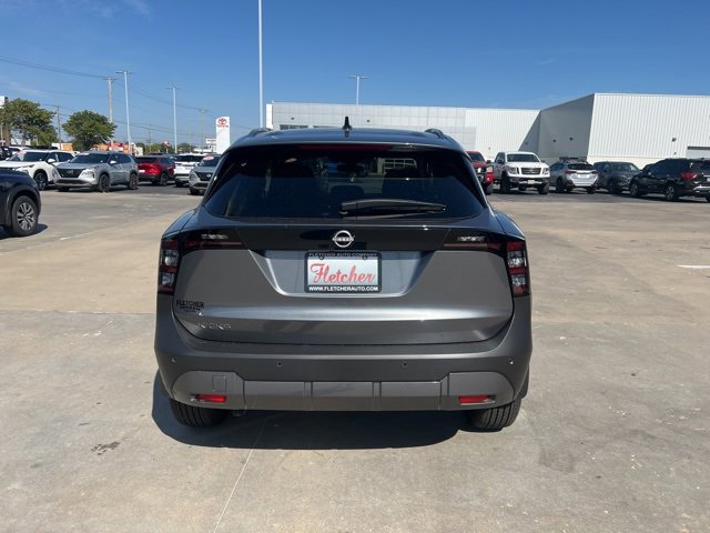 New 2026 Nissan Kicks SV image 4