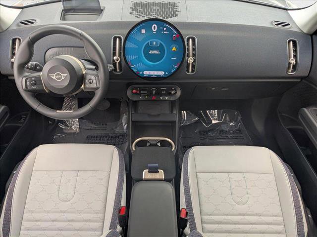 Certified 2025 MINI Cooper Countryman S image 17