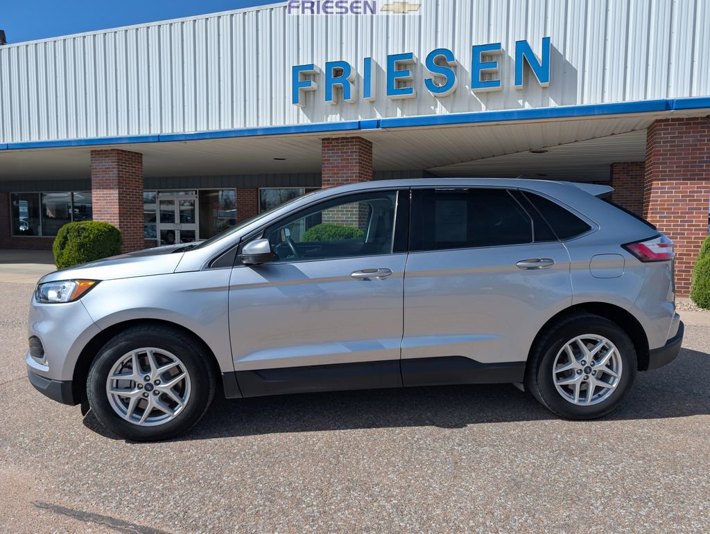 Used 2022 Ford Edge SEL w/ Convenience Package image 2