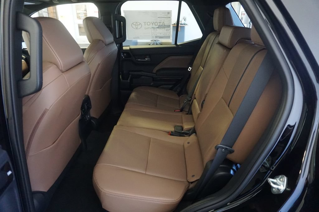 New 2026 Toyota 4Runner Limited AWD/4WD image 25