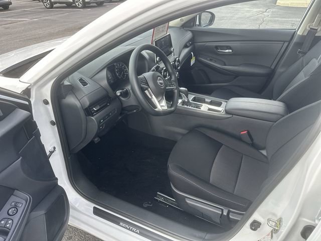 New 2025 Nissan Sentra SV w/ Trunk Package image 10