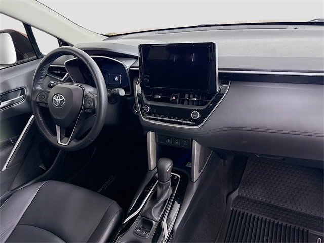 Certified 2023 Toyota Corolla Cross XLE image 29