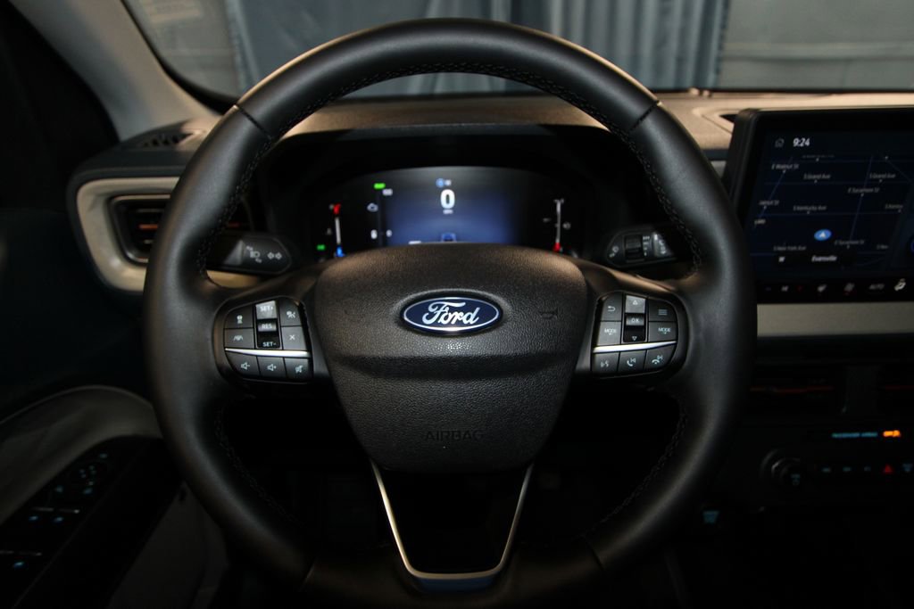 Used 2025 Ford Maverick Lariat AWD/4WD image 11