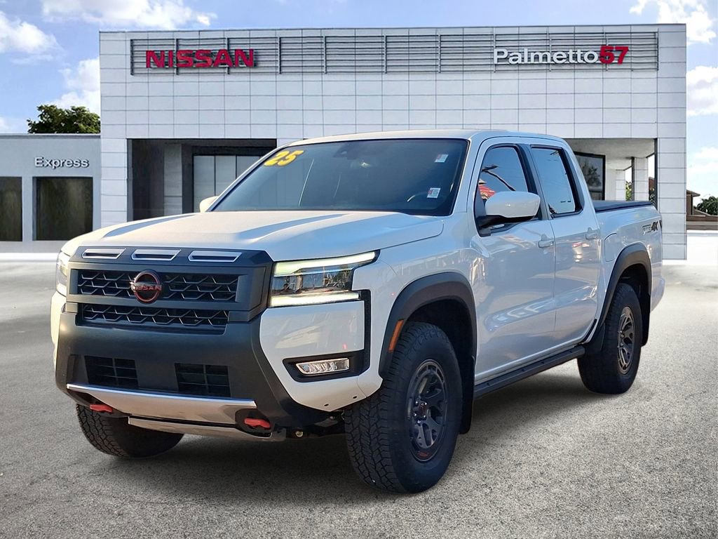 Certified 2025 Nissan Frontier PRO-4X AWD/4WD image 3