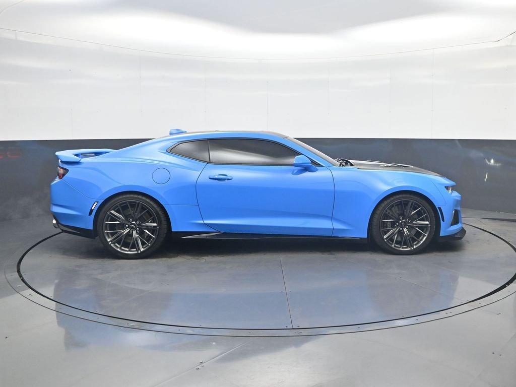 Used 2022 Chevrolet Camaro ZL1 image 8