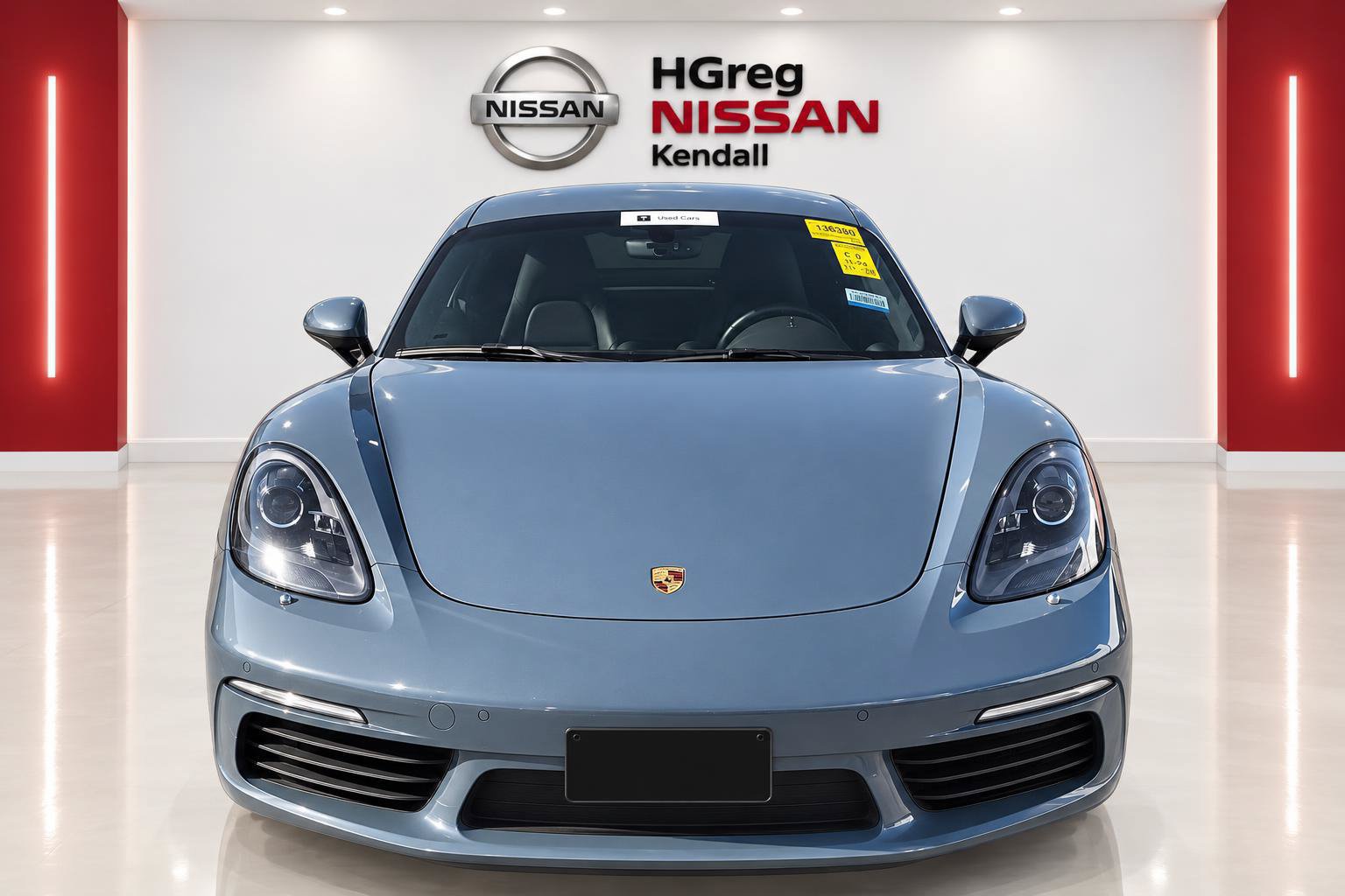 Used 2018 Porsche 718 Cayman RWD image 5