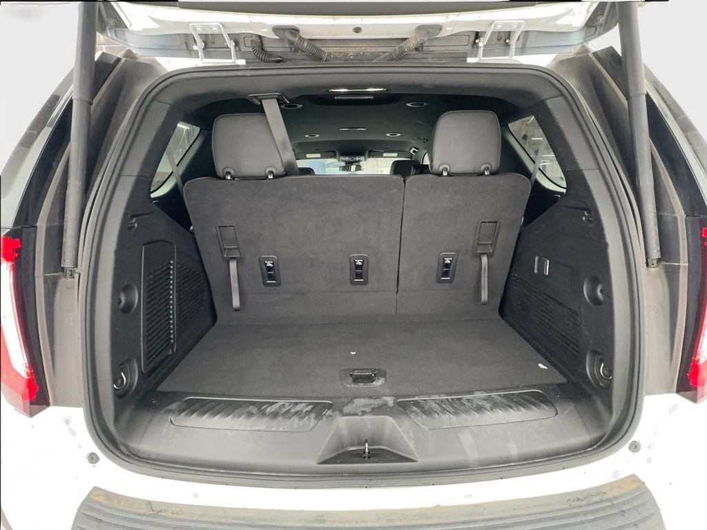 Used 2024 GMC Yukon SLT RWD image 16